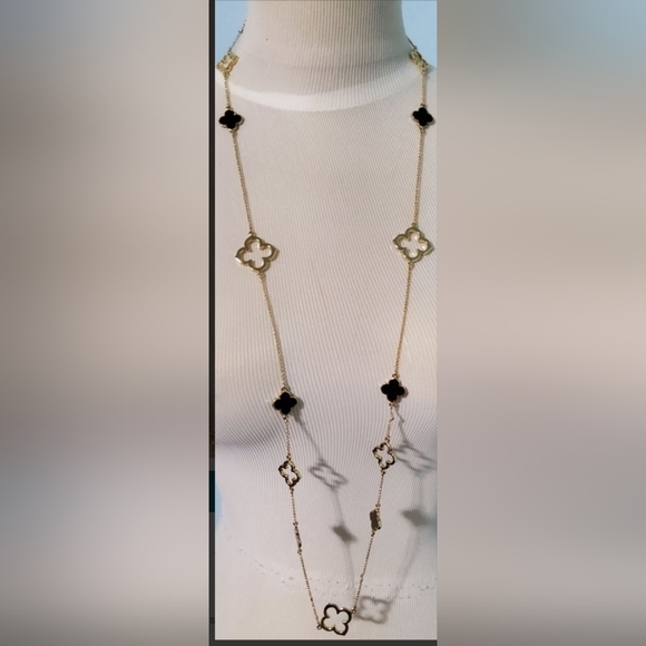 Necklace and earrings sets - Picture 2 of 3